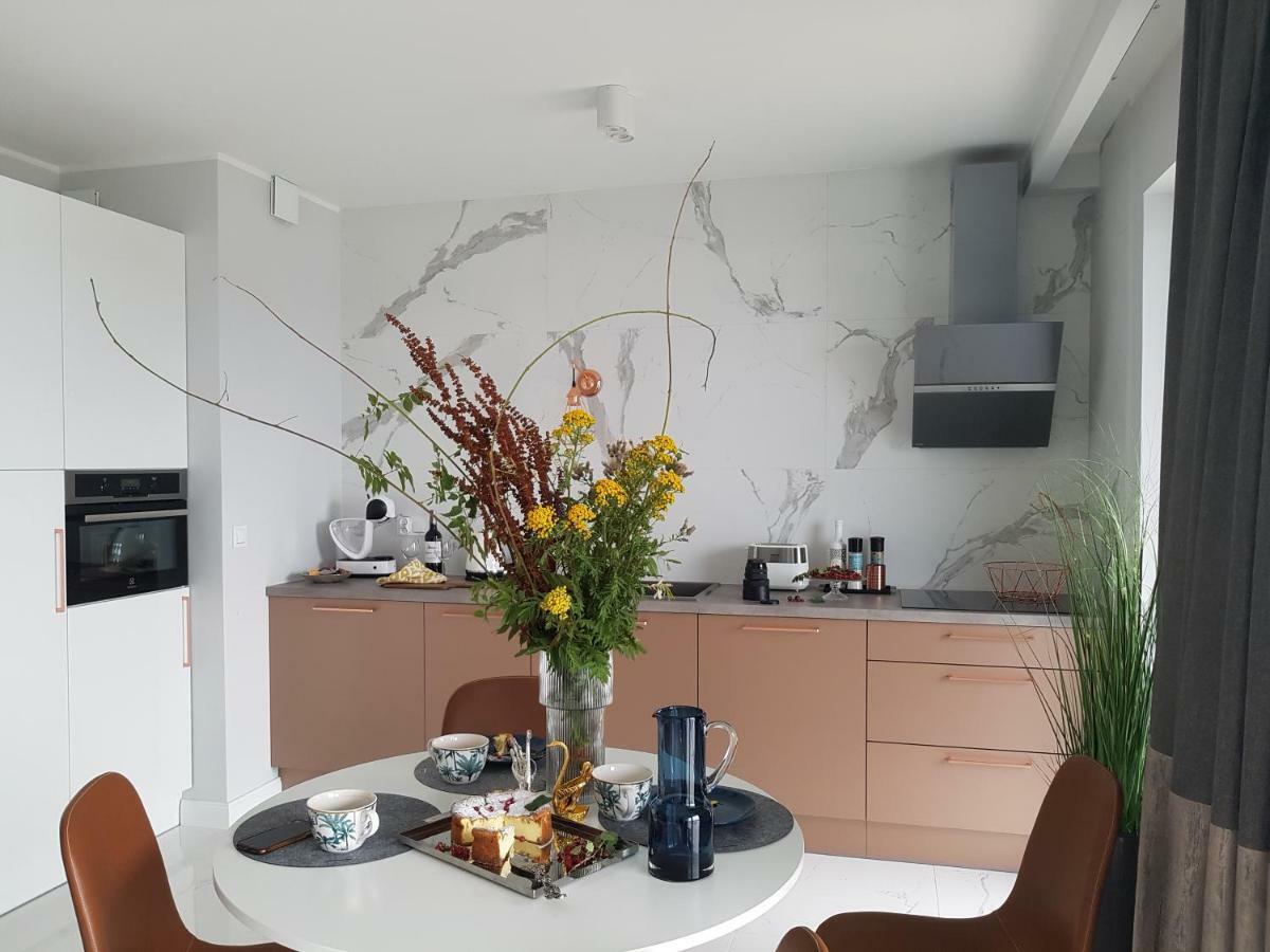 Apartament Marcelin Gold Wes Quality Suite Poznan Exterior photo